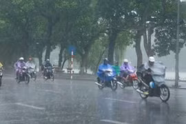 Miền Trung xuất hiện mưa lớn, Miền Bắc chuyển lạnh từ Chủ nhật