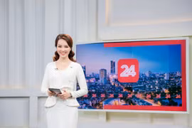 Á hậu Thụy Vân chính thức quay trở lại dẫn bản tin của 'Chuyển động 24h'