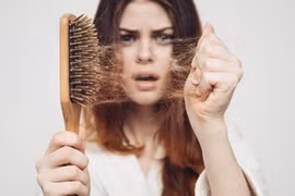 Những thói quen xấu khiến bạn bị rụng tóc, hói đầu