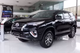 Gần 13.000 xe Toyota Hilux và Fortuner bị triệu hồi do dính lỗi trợ lực phanh