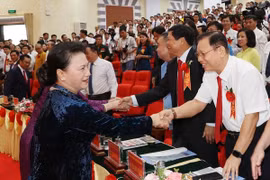 Chủ tịch Quốc hội: “Thi đua là gieo trồng, khen thưởng là thu hoạch”