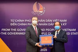 Mỹ, Pháp hỗ trợ tài chính cho Việt Nam chống dịch COVID-19