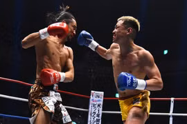 Trận đấu võ điên rồ nhất: Ba phút 3 cú knock-out hạ gục đối thủ mãn nhãn?
