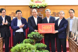 Thủ tướng Nguyễn Xuân Phúc làm việc với lãnh đạo tỉnh Thừa Thiên - Huế