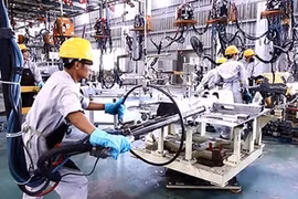 Thủ tướng trả lời chất vấn của đại biểu Quốc hội về bổ sung chỉ tiêu kinh tế - xã hội