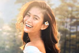 Mâu Thủy công khai tình mới sau khi chia tay bạn trai 8 năm vì tặng nhầm size giày