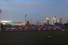 Sự cố bất ngờ khiến thủ thành Văn Lâm lỡ cơ hội trổ tài ở vòng 8 Thai League