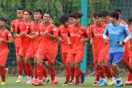 U22 Việt Nam tập buổi cuối trước khi đi Quảng Ninh