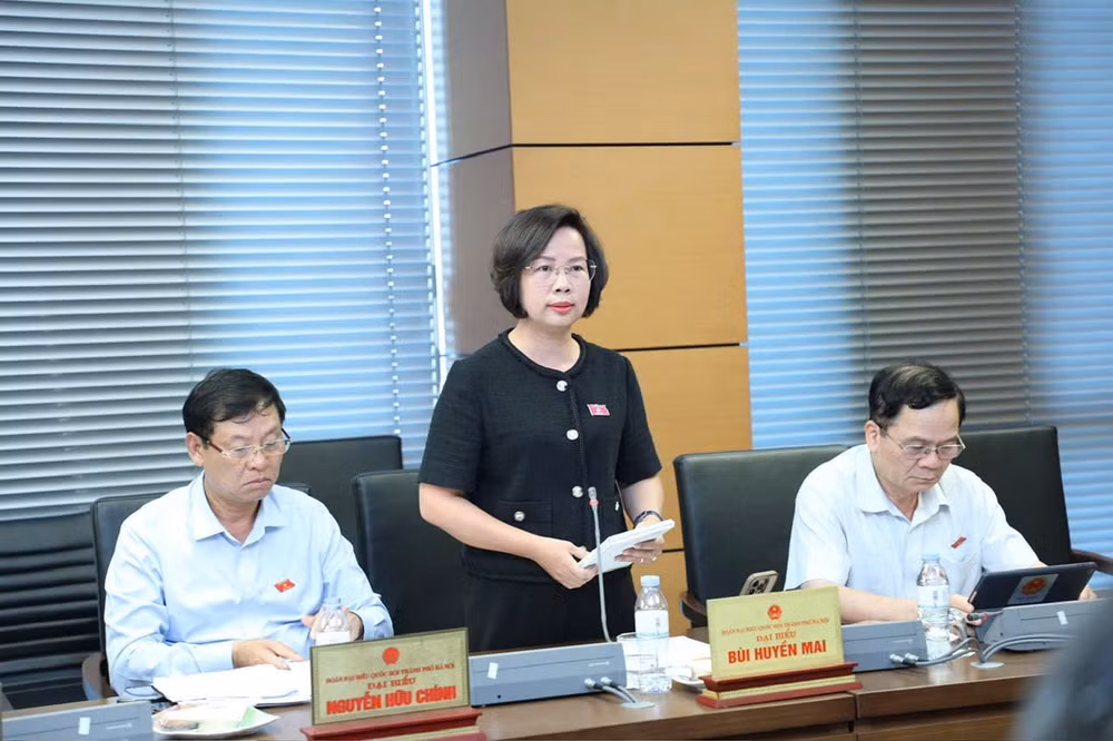 bui-huyen-mai.jpg