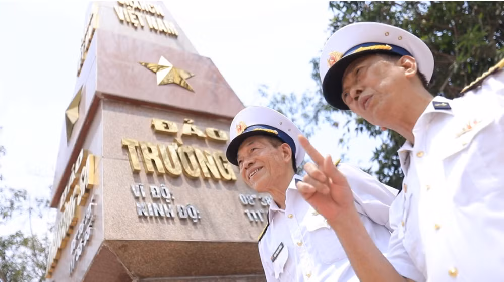 Ảnh màn hình 2025-05-05 lúc 15.22.12