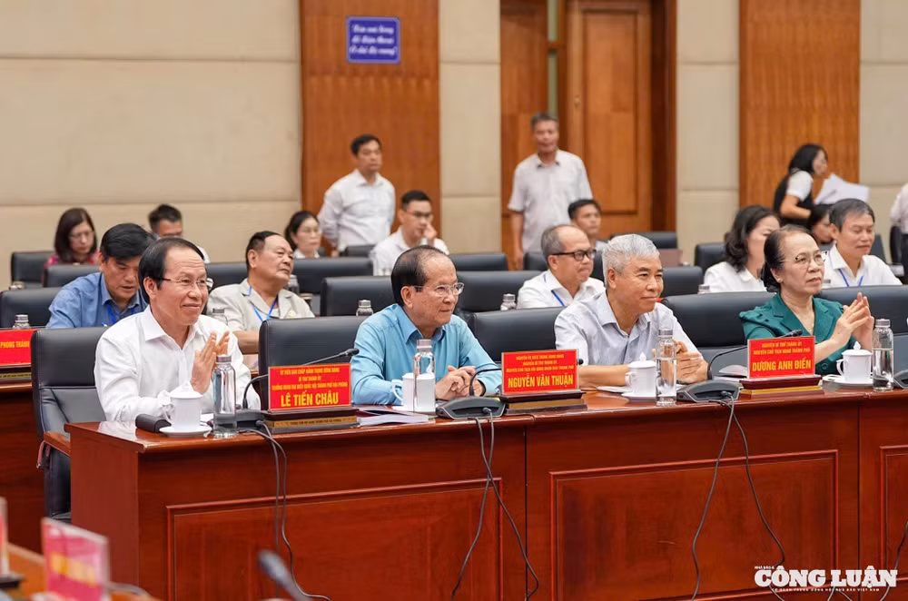 Các đại biểu tham dự Hội thảo