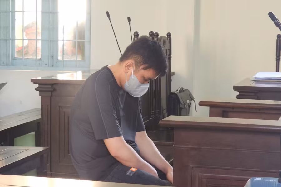 Tiếp tục hoãn phiên tòa xử vụ tài xế tông chết nữ sinh 14 tuổi tại Vĩnh Long