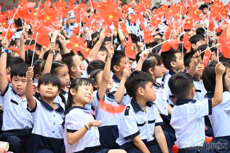 TP.HCM: Khai giảng năm học mới, gửi gắm kỳ vọng vào thế hệ trẻ