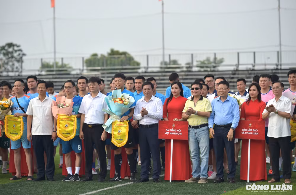 Ảnh màn hình 2025-06-05 lúc 17.16.42