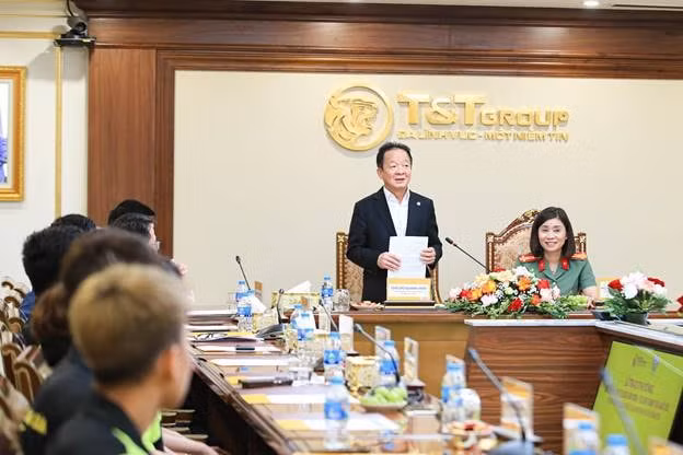 Ông Đỗ Quang Hiển, Nhà sáng lập, Chủ tịch Điều hành Tập đoàn T&amp;T Group phát biểu tại sự kiện.