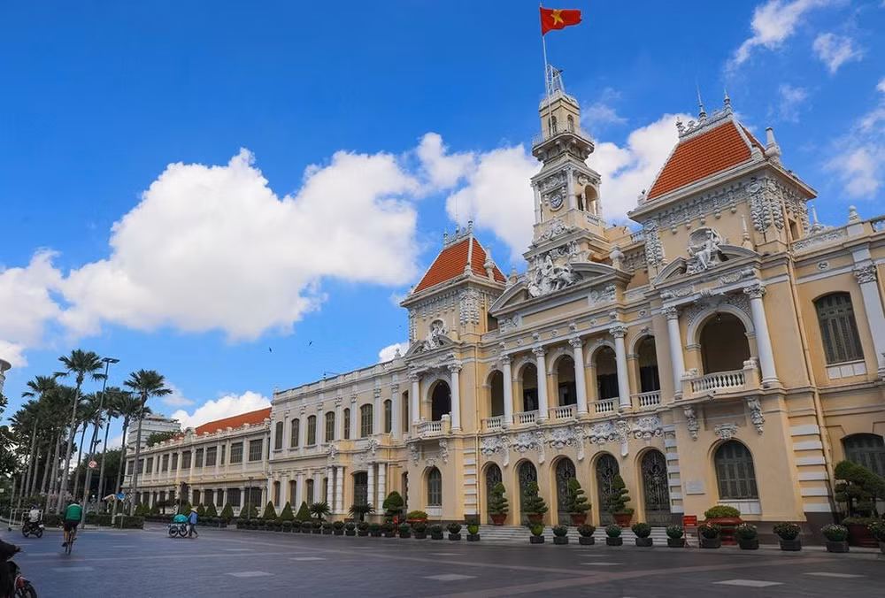 1208so-du-lich-tp-ho-chi-minh-trien-khai-ho-tro-huong-dan-vien-du-lich-gap-kho-khan-do-dai-dich-covid-19.jpg