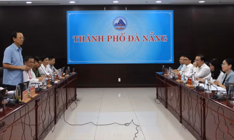 Đoàn kiểm tra công tác chuẩn bị cho kỳ thi THPT 2025 tại TP Đà Nẵng an toàn, hiệu quả và đúng quy chế.