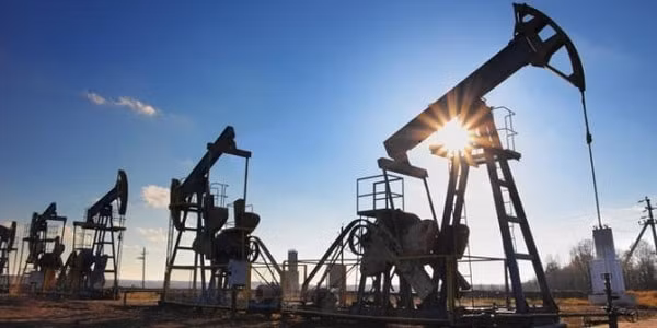 Giá dầu Brent giao tháng 6/2021 hiện ở mức 64,74 USD/thùng