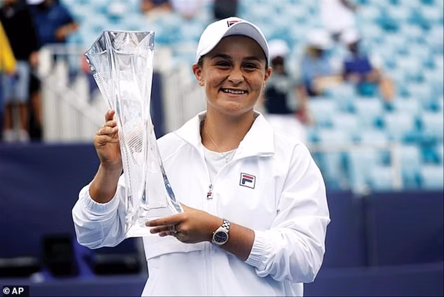 Tay vợt Ashleigh Barty vô địch Miami Open 2021. Ảnh: AP