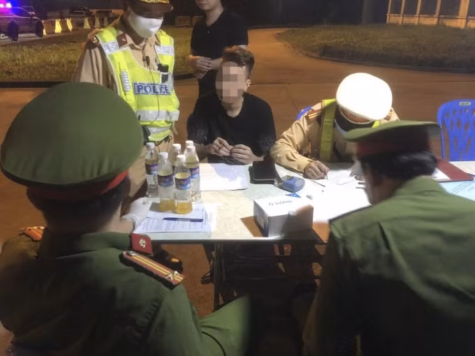 Lái xe dương tính với ma túy bị phát hiện.