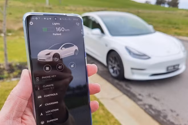 Chức năng Phone Key khiến xe Tesla bị trộm một cách dễ dàng. Ảnh: NextBestSong