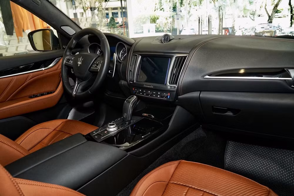 Xe sang Maserati Levante Zegna PelleTessuta. Ảnh: TL