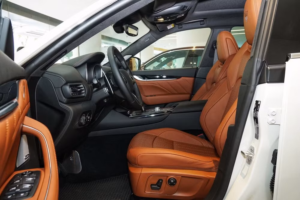 Xe sang Maserati Levante Zegna PelleTessuta. Ảnh: TL