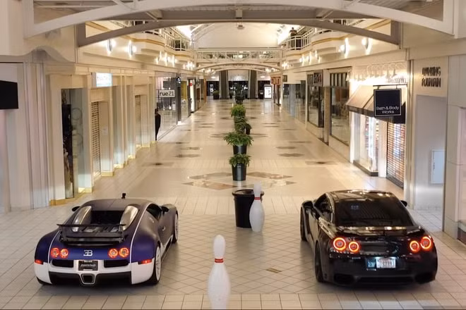 Siêu xe Bugatti Veyron thua Nissan GT-R. Ảnh: TheStradman