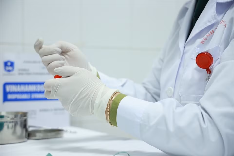 Hơn 390 công dân Việt Nam từ Hàn Quốc về âm tính Covid-19. Ảnh: TL