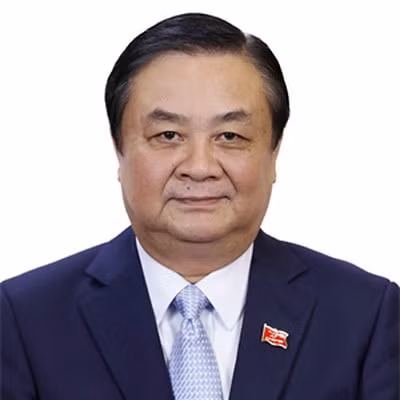 Ủy viên Trung ương Đảng, Bộ trưởng Bộ Nông nghiệp và Phát triển nông thôn Lê Minh Hoan (Sinh năm 1961, quê quán Đồng Tháp). Chức vụ trước: Thứ trưởng Bộ Nông nghiệp và Phát triển nông thôn.