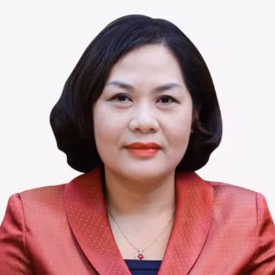 Ủy viên Trung ương Đảng, Thống đốc Ngân hàng Nhà nước Việt Nam Nguyễn Thị Hồng (Sinh năm 1968, quê quán Hà Nội).