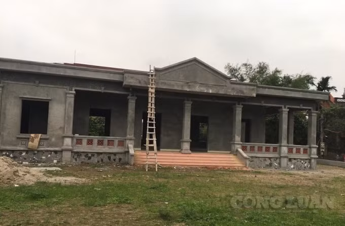Công trình Nhà văn hóa Bắc Nam Phú xã Thọ Vinh vừa được Công ty TNHH Xây dựng Tiến Thành thi công xong.