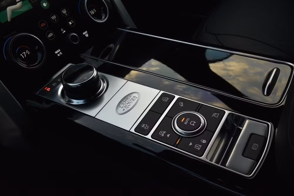 Range Rover SVAutobiography 2020. Ảnh: TL