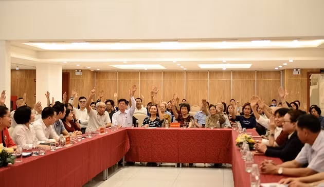 Cử tri biểu quyết giới thiệu Viện trưởng VKSND tối cao Lê Minh Trí ứng cử đại biểu Quốc hội khóa XV