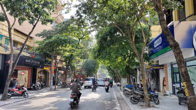 Giá nhà mặt đường phố cổ cao ngất ngưởng.