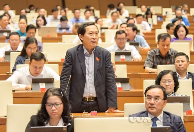 Đại biểu Nguyễn Quốc Bình (đoàn ĐBQH TP Hà Nội).