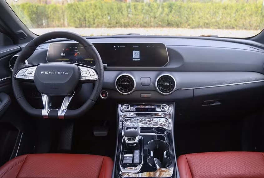 Mẫu xe Dongfeng Fengxing T5 EVO. Ảnh: TL