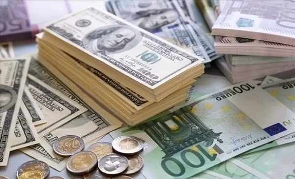 Trong tháng 4/2021, đồng USD đã giảm giá tới 2,7%