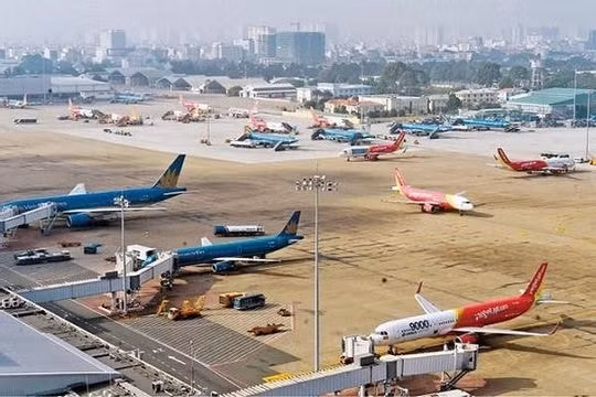 Vé máy bay tăng mạnh, khan hiếm trong dịp nghỉ lễ 30/4 và 1/5. Ảnh minh họa