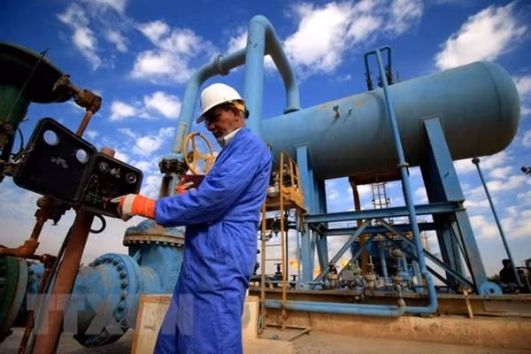 Dự trữ dầu thô của Mỹ giảm mạnh 3,5 triệu thùng trong tuần trước, xuống gần 502 triệu thùng. Ảnh minh họa