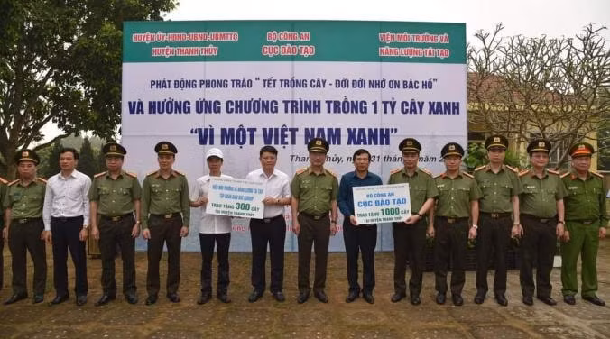 Lễ phát động trồng cây do Cục đào tạo Bộ Công an phối hợp với Viện môi trường và năng lượng tái tạo - Liên hiệp các hội khoa học, kỹ thuật Việt Nam tổ chức.