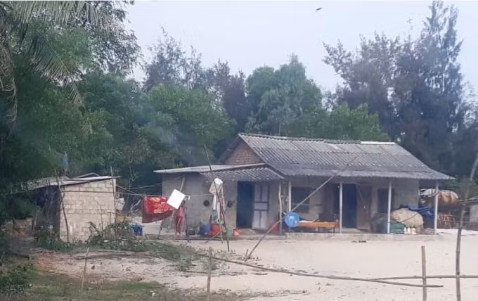 Gia cảnh nghèo của vợ chồng anh Bắc, có con tử vong rất đáng thương tâm (Ảnh: Cái Văn Long).