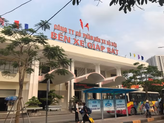 Các đơn vị kinh doanh khai thác bến xe trên địa bàn Hà Nội thực hiện kiểm tra, kiểm soát; lập biên bản lái xe, nhân viên phục vụ trên xe sử dụng rượu bia, chất kích thích trong khi làm việc