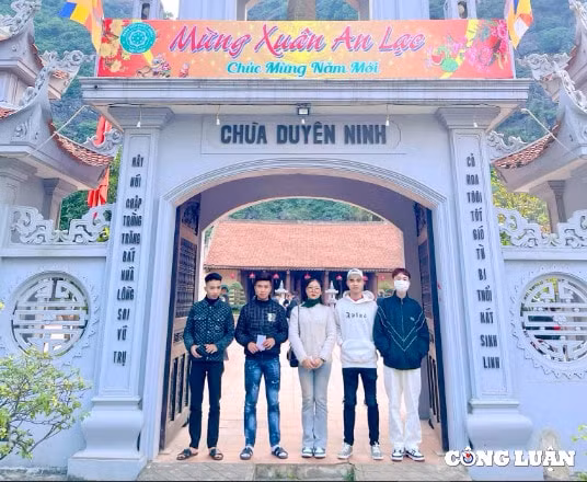 ghe tham ngoi chua cau duyen noi tieng o ninh binh hinh 3