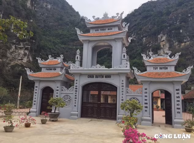 ghe tham ngoi chua cau duyen noi tieng o ninh binh hinh 4
