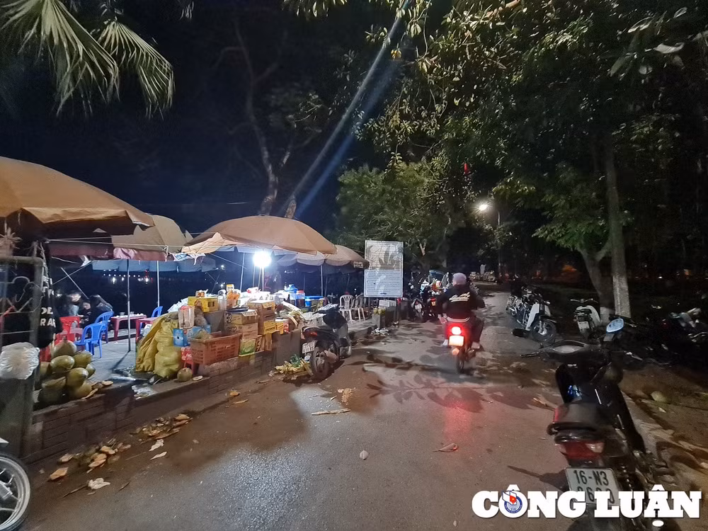 chinh quyen tao dieu kien to chuc trong giu xe thu phi trai quy dinh quanh den tran den mau hinh 8