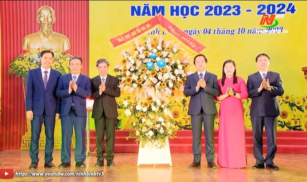 truong dai hoc hoa lu dia chi do trong cong tac dao tao va cung cap nguon nhan luc chat luong cao hinh 7