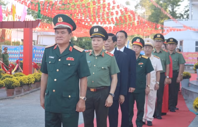 lanh dao bo cong an du le giao nhan quan tai cac dia phuong hinh 1