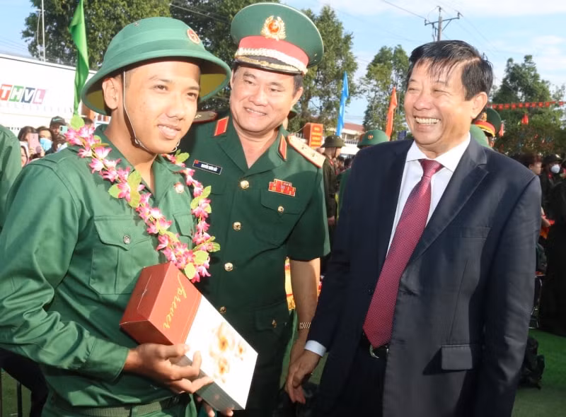 lanh dao bo cong an du le giao nhan quan tai cac dia phuong hinh 3