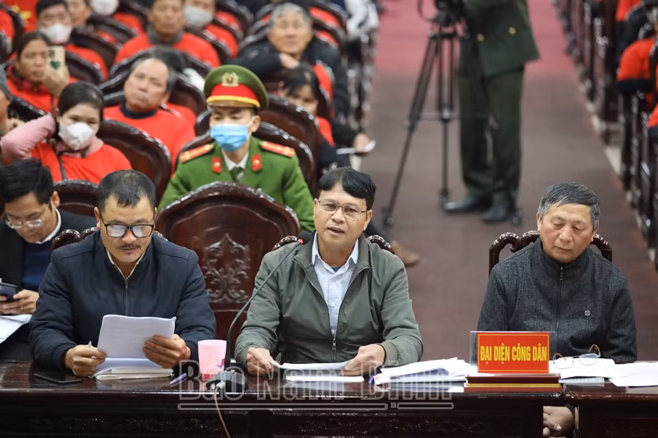 chu tich ubnd tinh nam dinh tiep tuc doi thoai voi nguoi dan ve cong tac giai phong mat bang cac du an khu vuc con xanh hinh 2